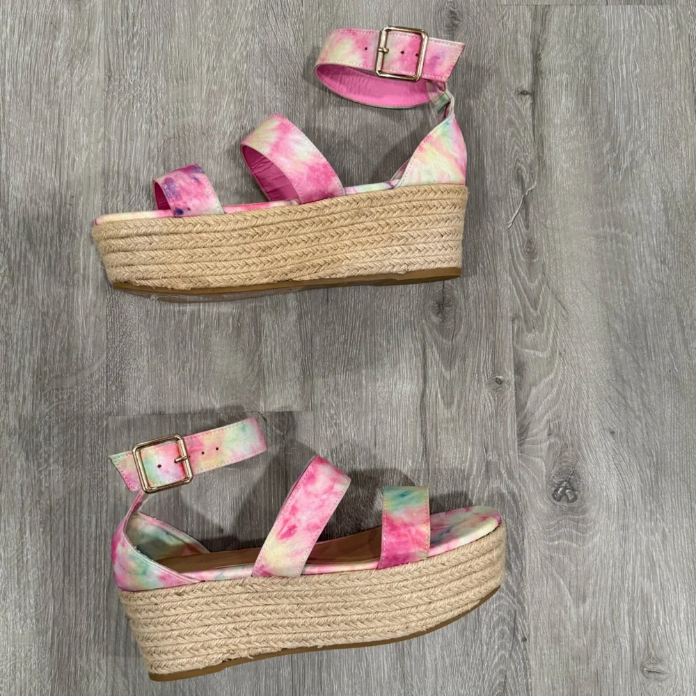 BAMBOO Multicolor Tie-Dye Wedge Sandals